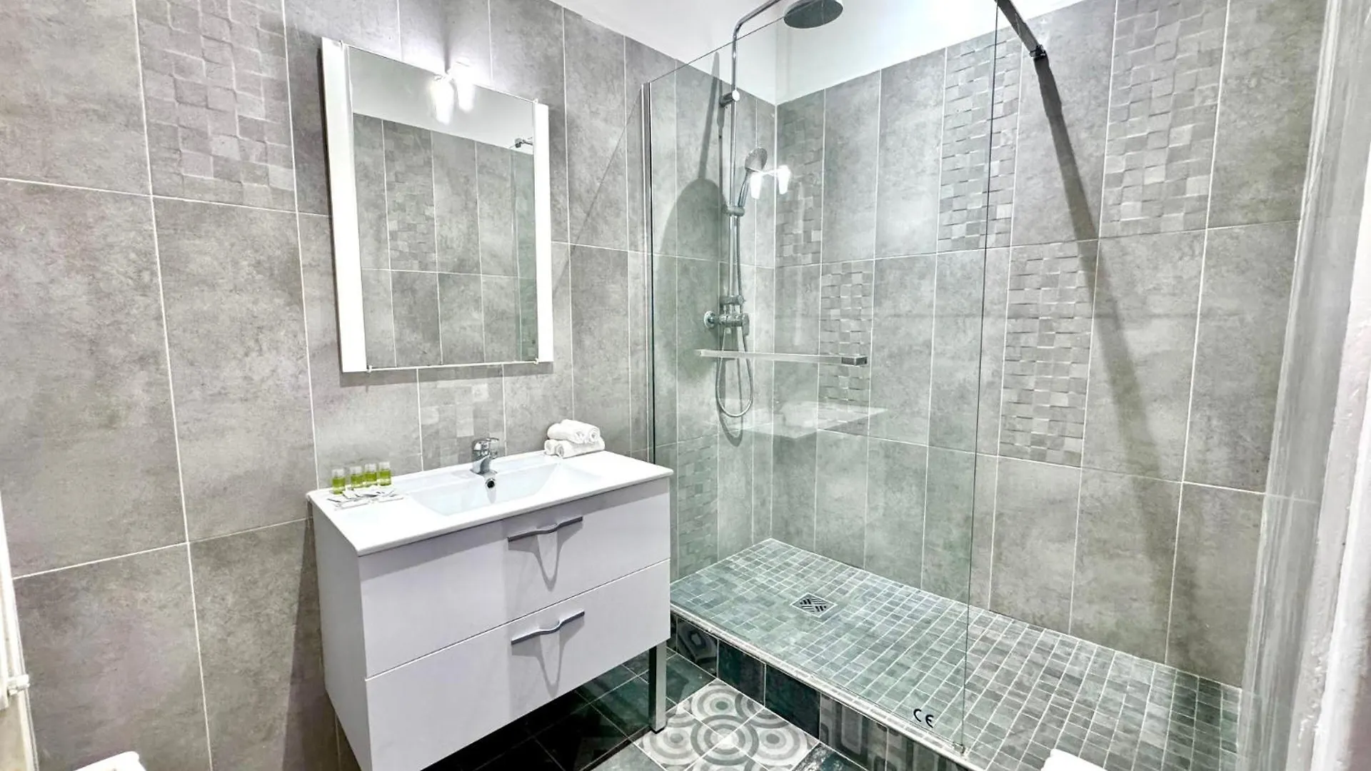 Aparthotel Riviera - Pont Vieux 2 - Old Town - Charm 2 Bedrooms Apartement Ac - 5Mn Beach Nice