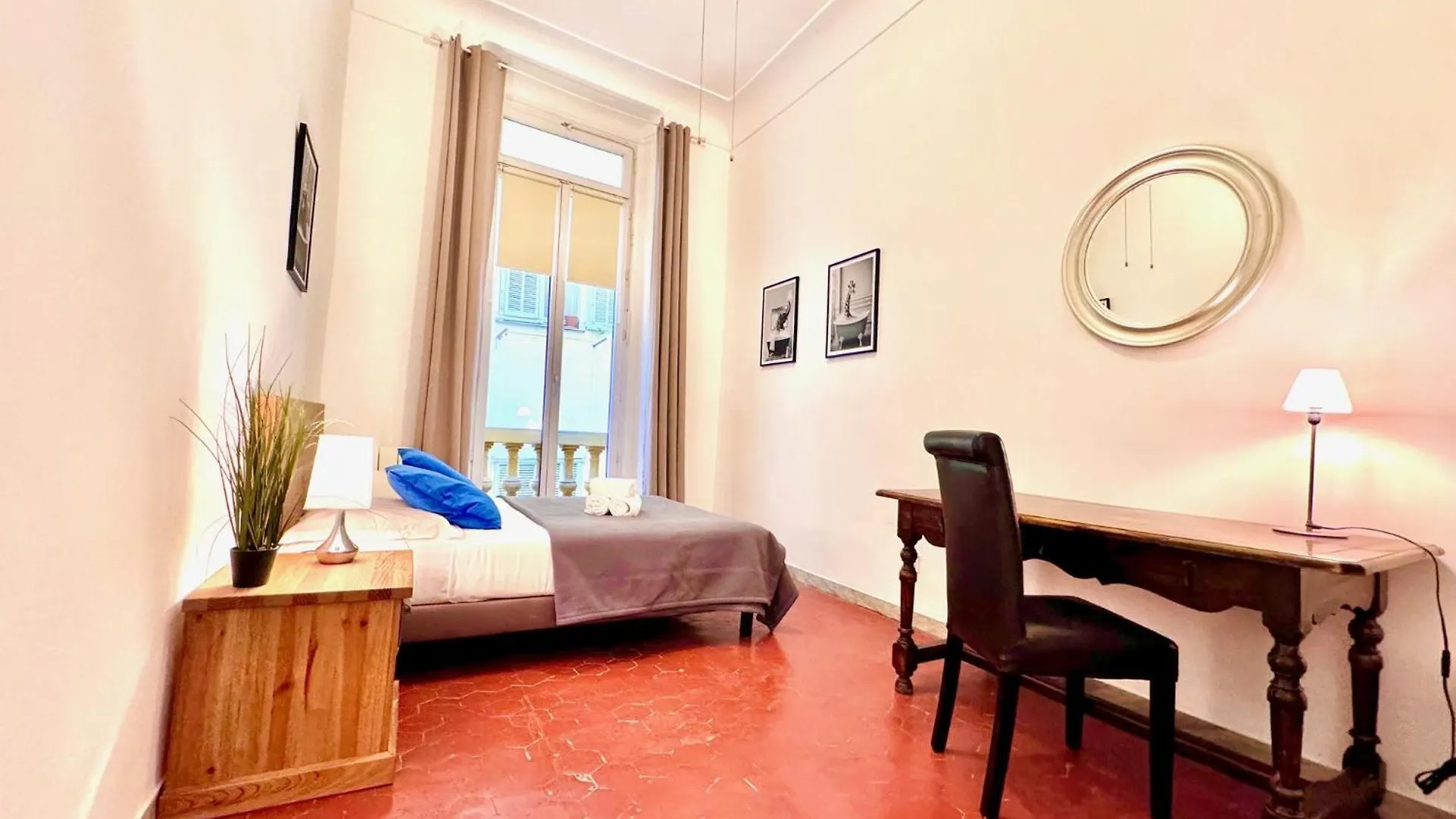 Aparthotel Riviera - Pont Vieux 2 - Old Town - Charm 2 Bedrooms Apartement Ac - 5Mn Beach Nice Apartment